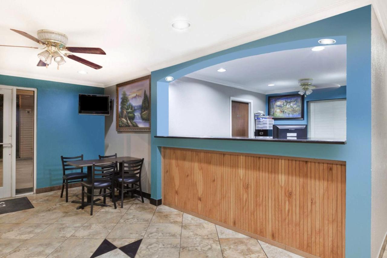 Lone Star Inn Kenedy 외부 사진